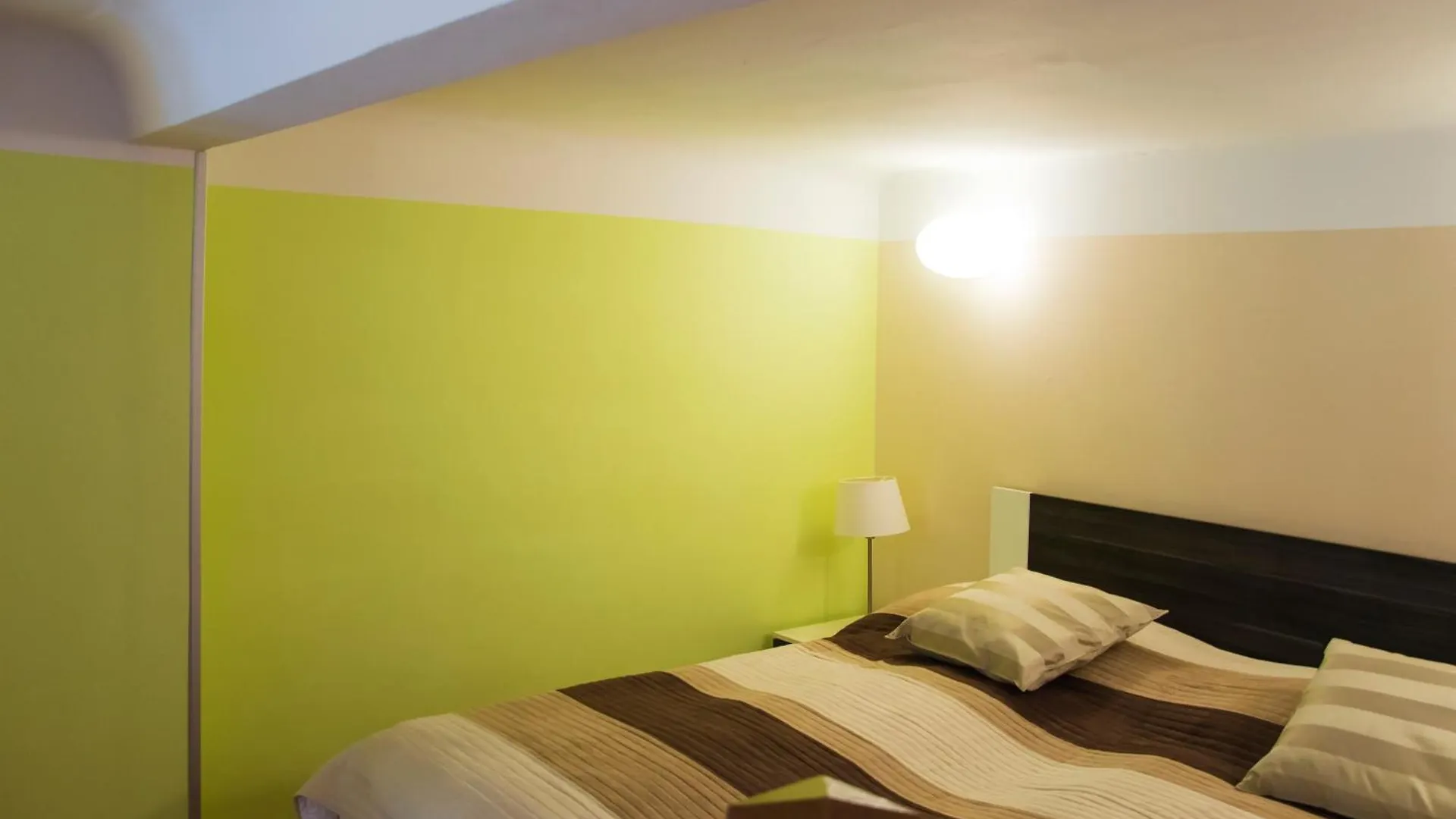 Apartment Jindrisska 25 Prag 0*,